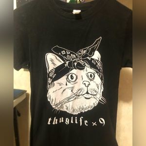 Black cat tshirt